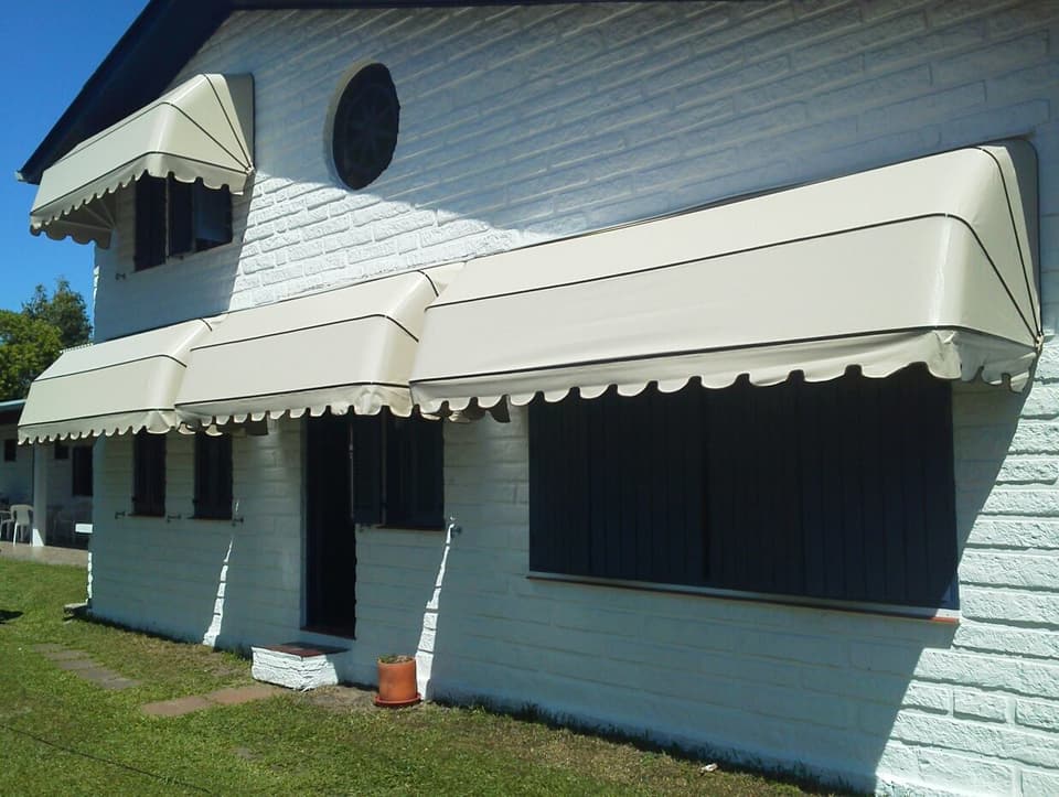 Toldo retrátil sob medida — Toldelli, Porto Alegre (foto 3 de 9)